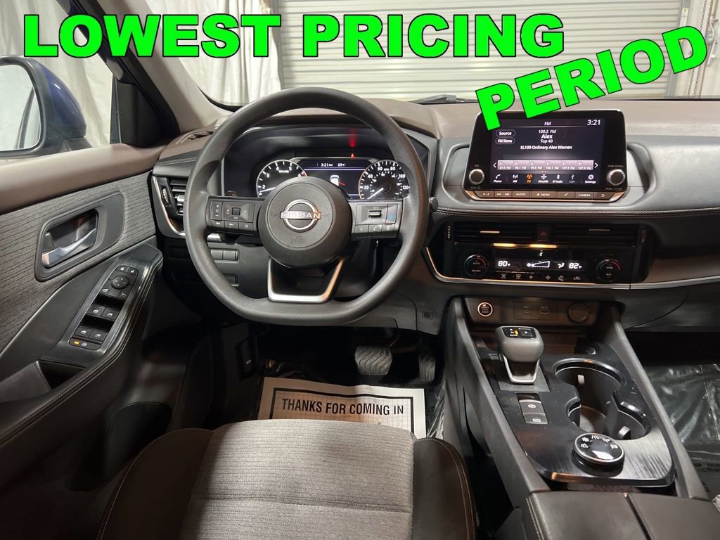 Used 2022 Nissan Rogue SV image 14