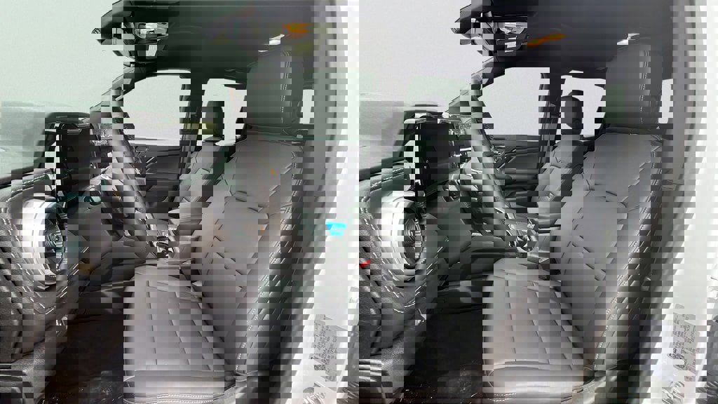 Used 2025 Chevrolet Colorado LT w/ LT Convenience Package image 15