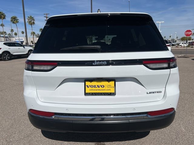 Used 2023 Jeep Grand Cherokee Limited w/ Trailer Tow Prep Group (B) image 5