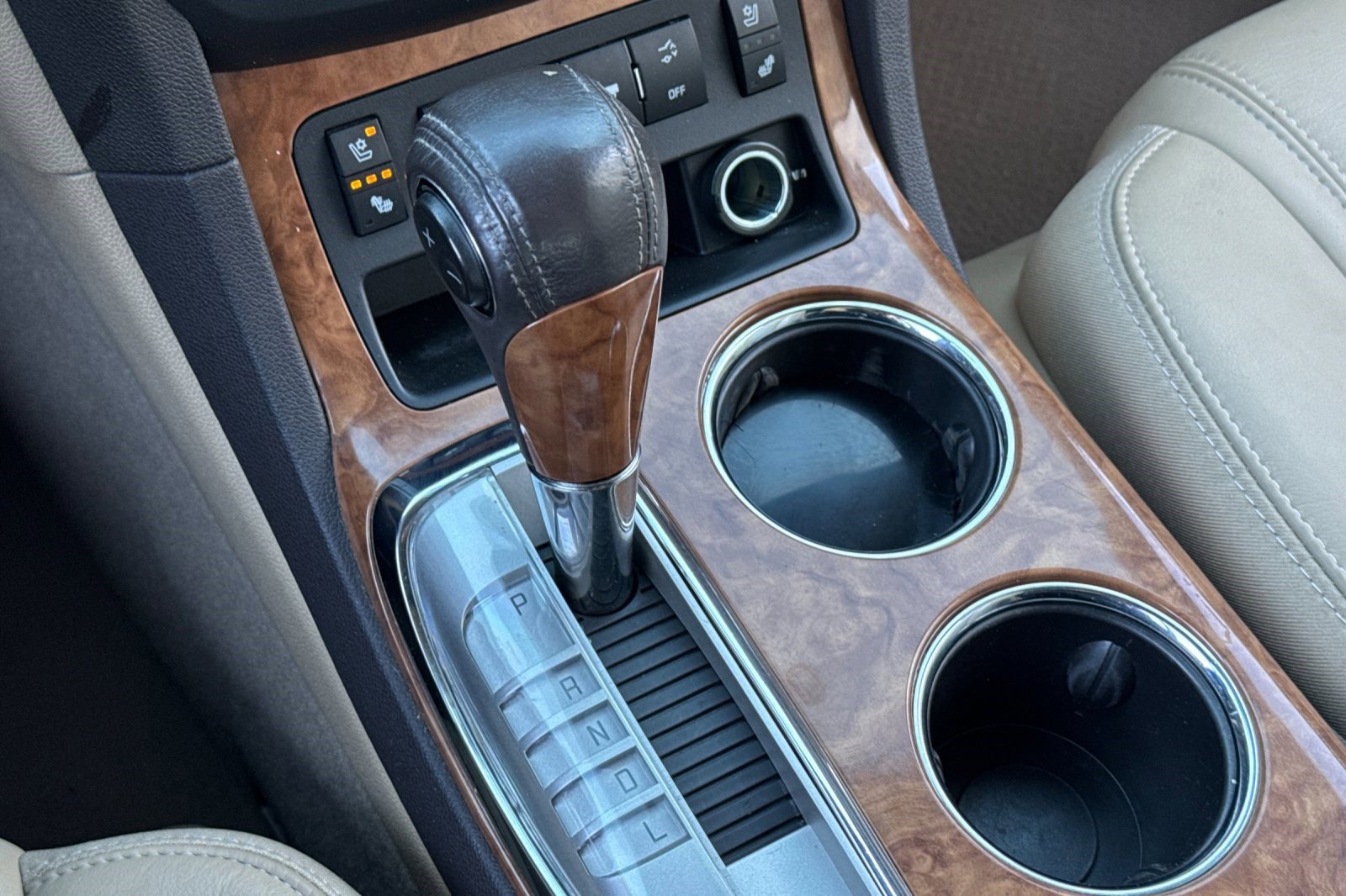 Used 2010 Buick Enclave CXL w/ Trailering Provision Package image 18