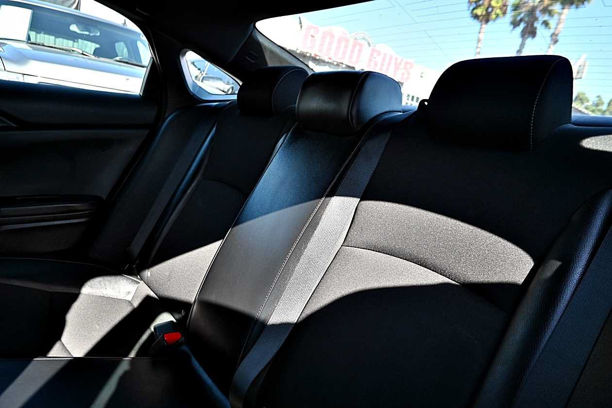 Used 2019 Honda Civic Sport image 9