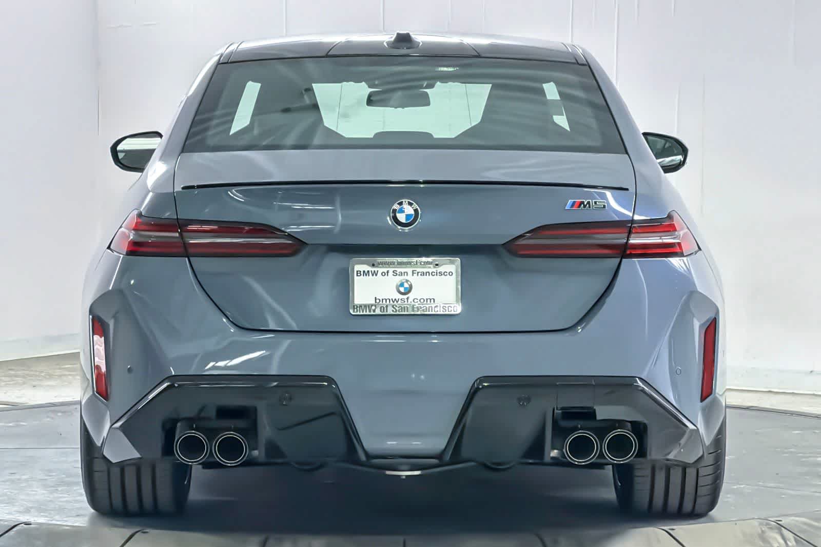 New 2026 BMW M5 w/ Executive Package AWD/4WD image 7