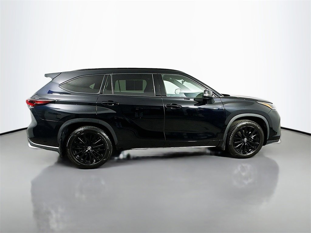 Used 2024 Toyota Highlander XSE image 7