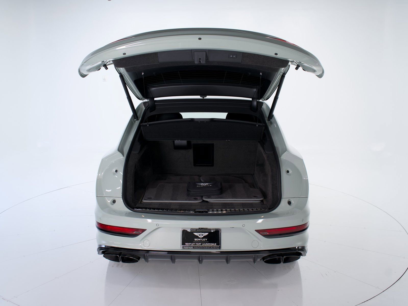 Certified 2025 Bentley Bentayga image 46