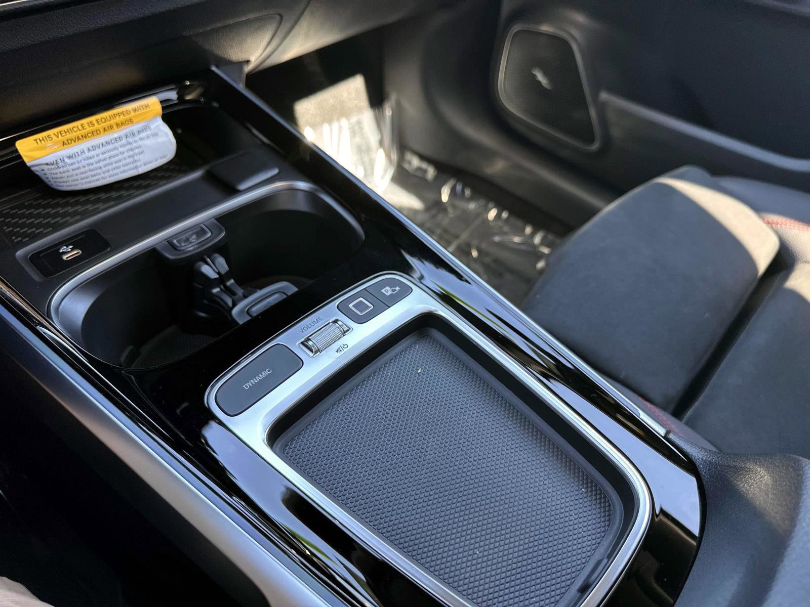 Certified 2025 Mercedes-Benz GLB 250 image 27