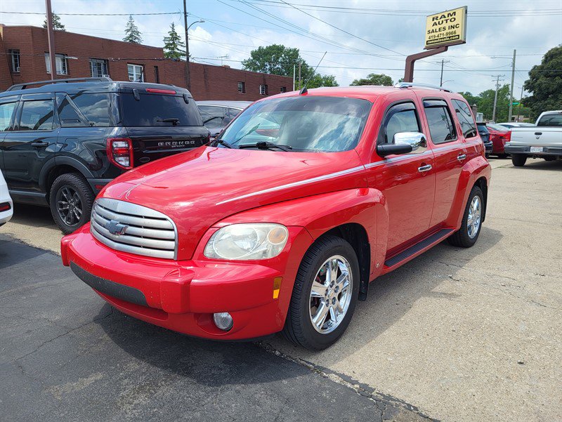Used 2006 Chevrolet HHR LT w/ HHR Spring Edition Package FWD image 3