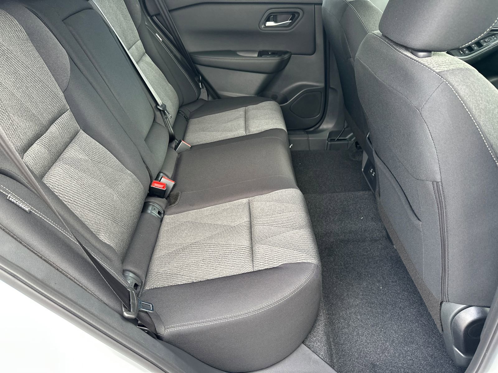 New 2026 Nissan Rogue SV w/ Cold Weather Package image 15