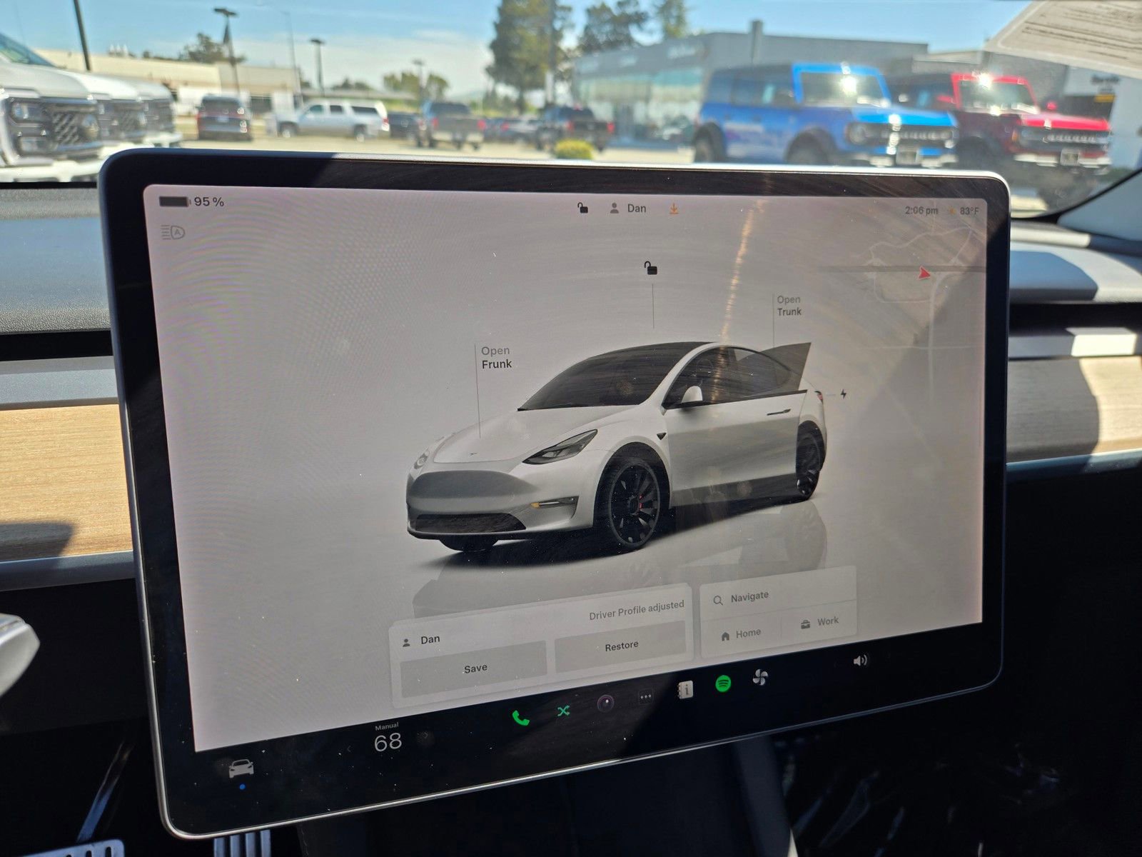 Used 2022 Tesla Model Y Performance image 23