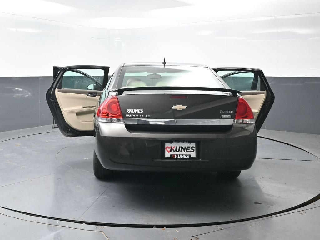 Used 2008 Chevrolet Impala LT w/ Luxury Edition Package FWD image 55