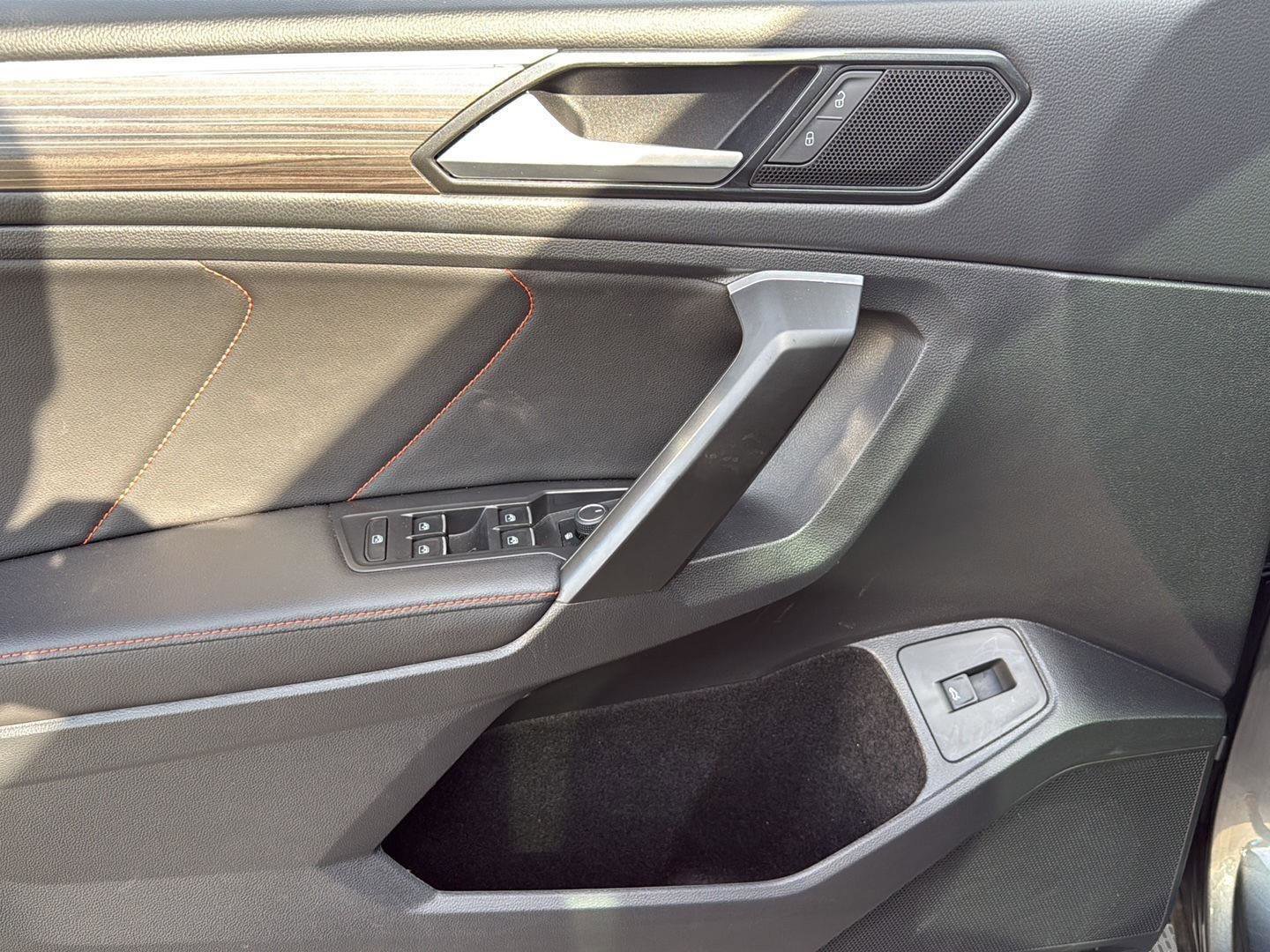 Used 2024 Volkswagen Tiguan Wolfsburg Edition image 12