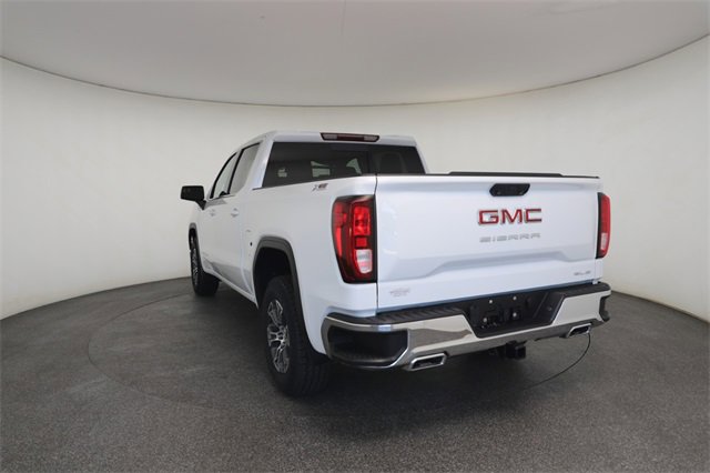 Used 2023 GMC Sierra 1500 SLE image 13