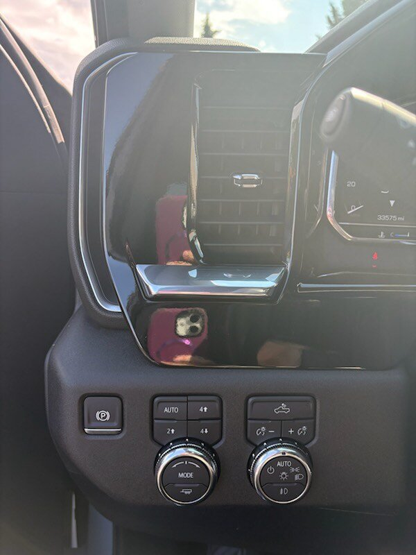 Used 2024 GMC Sierra 1500 Elevation w/ Preferred Package AWD/4WD image 15