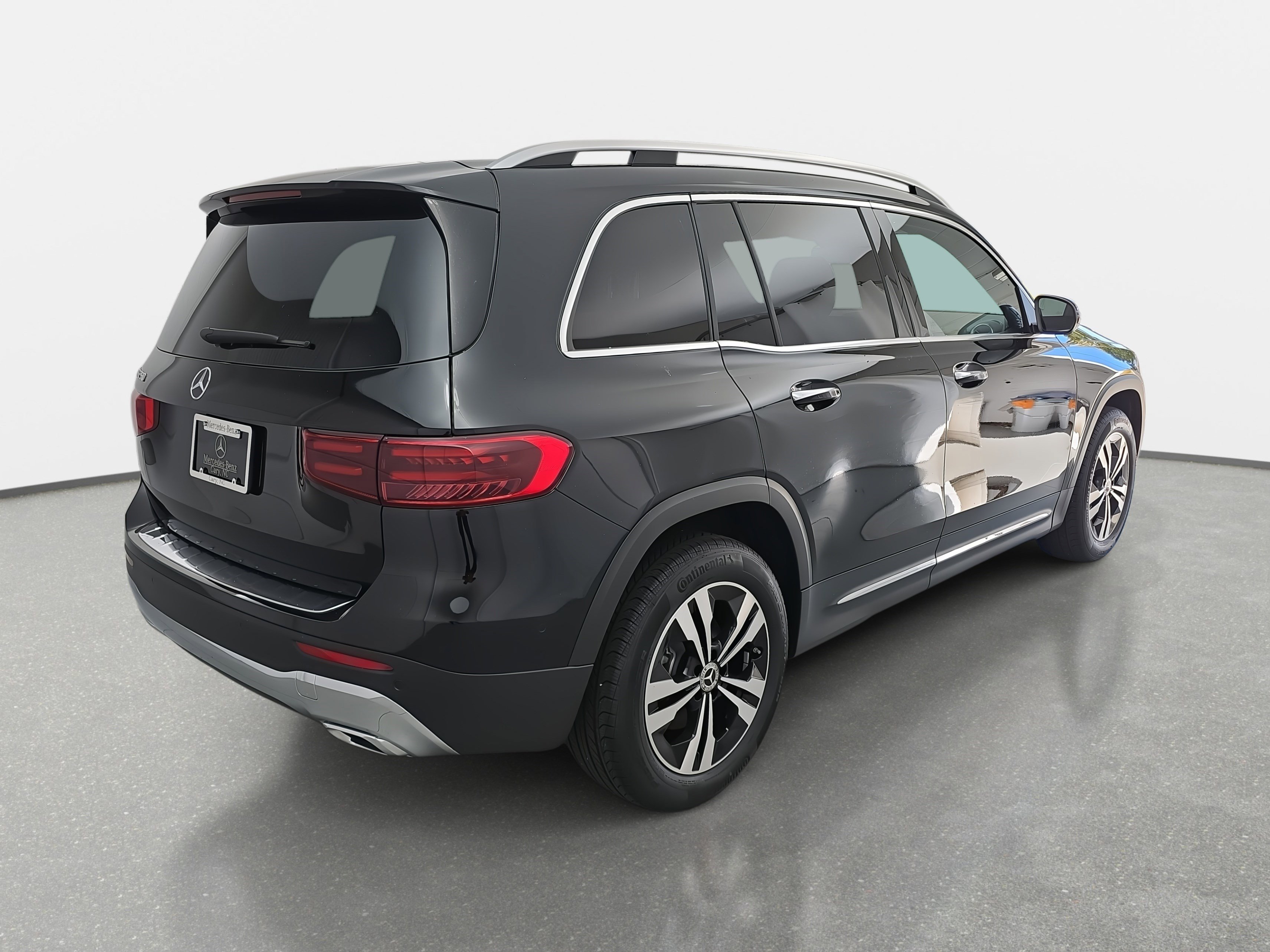 New 2025 Mercedes-Benz GLB 250 image 5