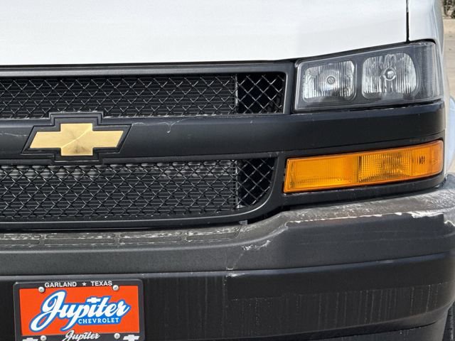 New 2026 Chevrolet Express 2500 RWD image 8