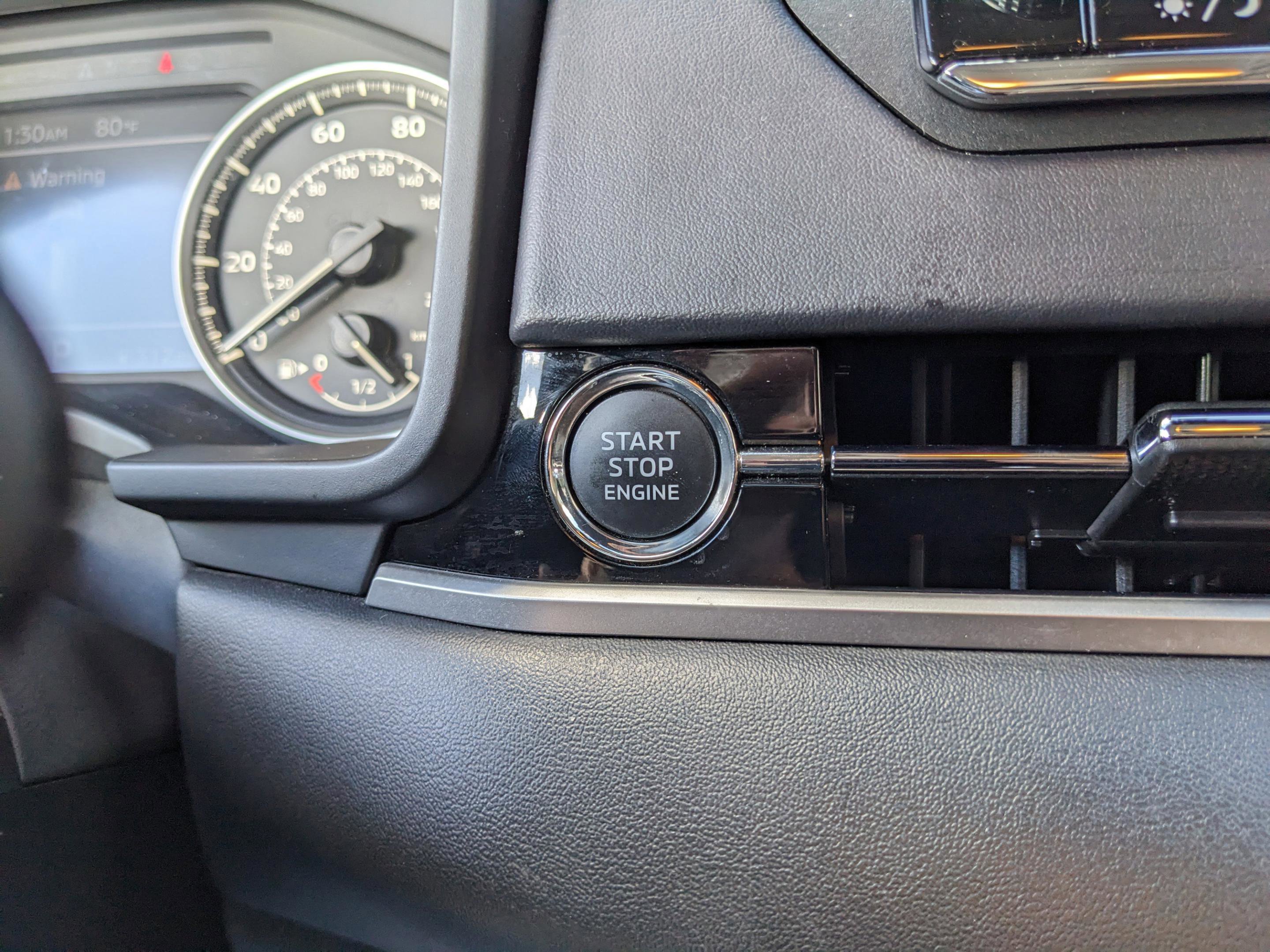 Used 2023 Mitsubishi Outlander ES image 25