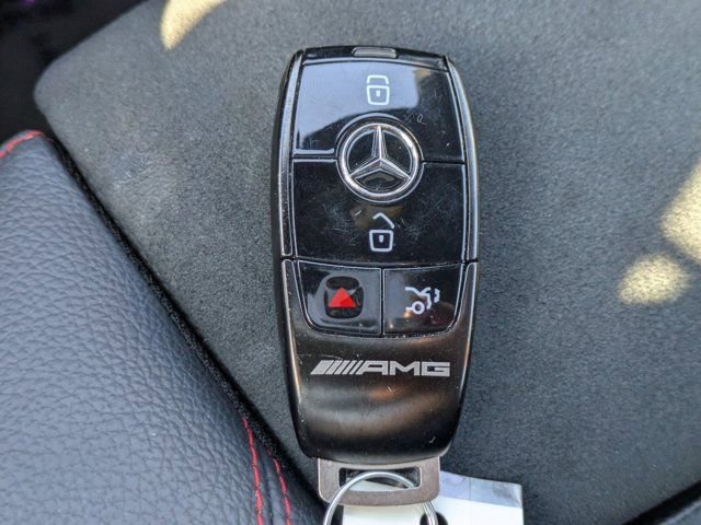 Used 2025 Mercedes-Benz GLB 35 AMG 4MATIC image 26