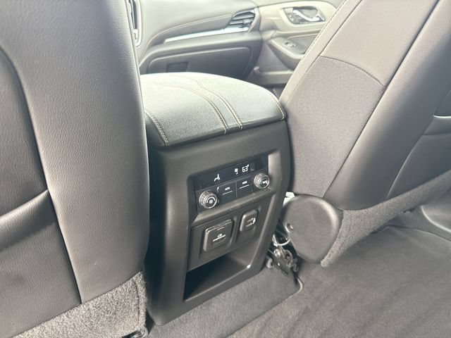 Used 2021 Chevrolet Traverse RS FWD image 20