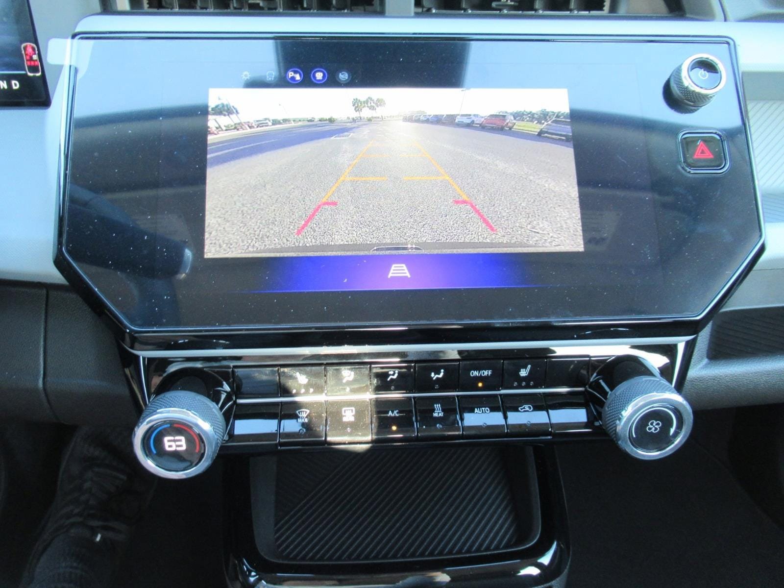 New 2027 Chevrolet Bolt LT w/ Comfort Package FWD image 25