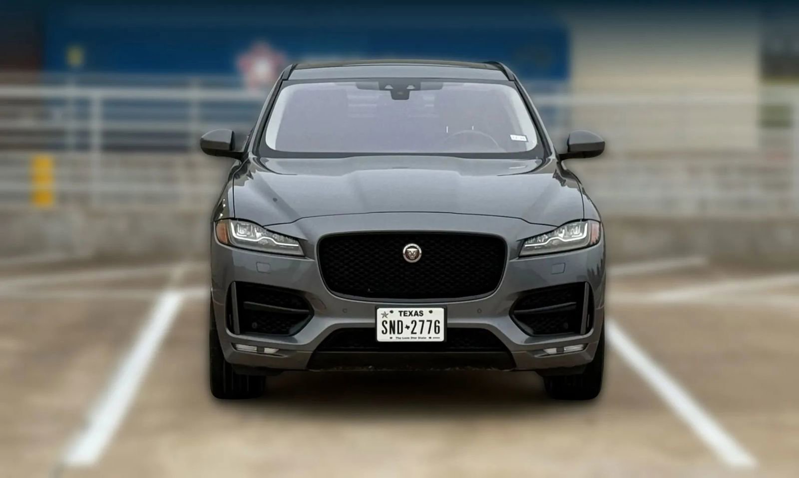 Used 2018 Jaguar F-PACE R-Sport image 2
