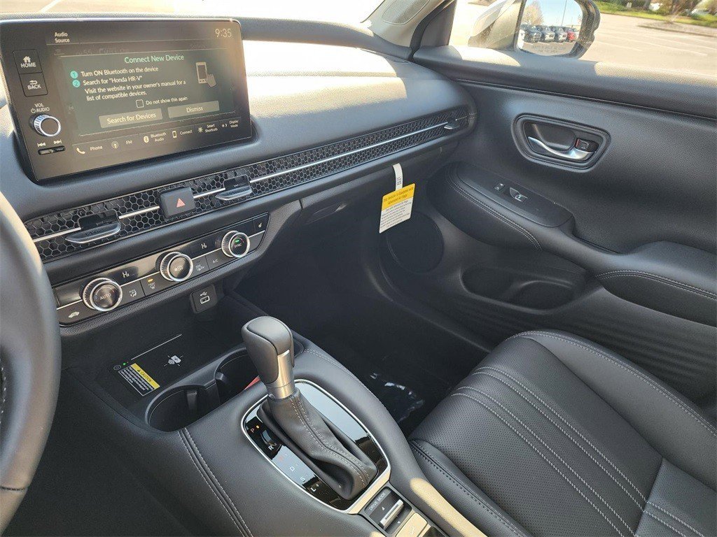 Used 2025 Honda HR-V EX-L image 28