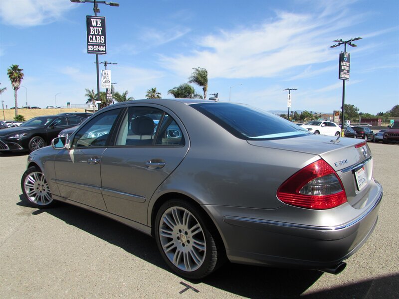 Used 2008 Mercedes-Benz E 350 Sedan image 5
