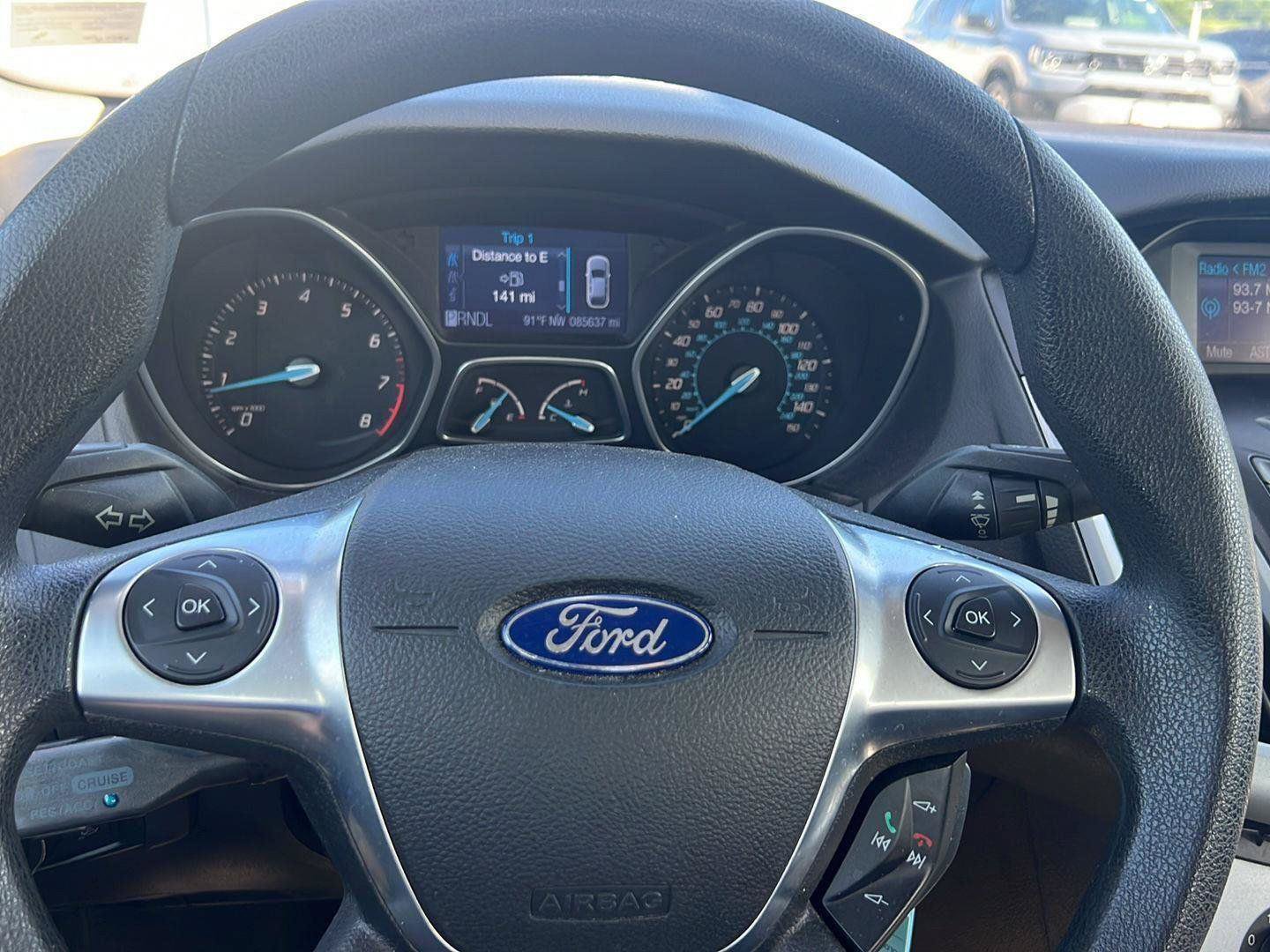 Used 2012 Ford Focus SE FWD image 11
