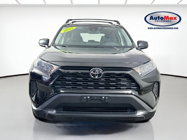 Used 2021 Toyota RAV4 LE AWD/4WD image 4