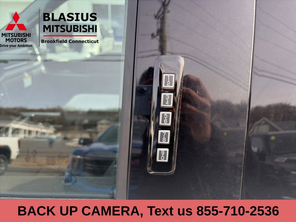 Used 2024 Ford F250 Lariat image 9