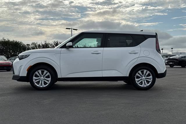 New 2025 Kia Soul LX image 7