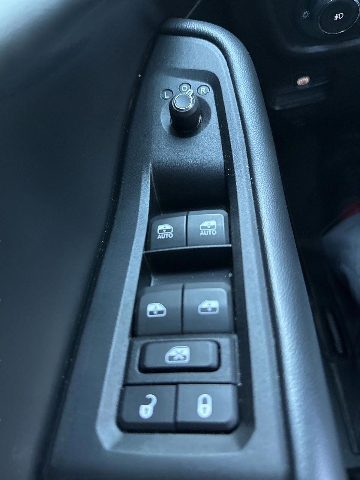 Certified 2024 Jeep Grand Cherokee Limited image 21