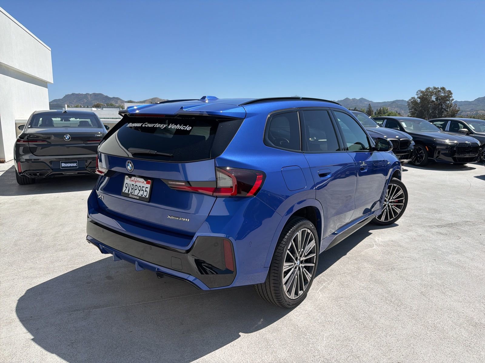 Used 2026 BMW X1 xDrive28i w/ Technology Package image 4