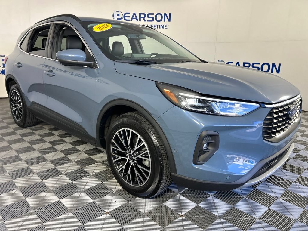 Used 2023 Ford Escape SE FWD image 3