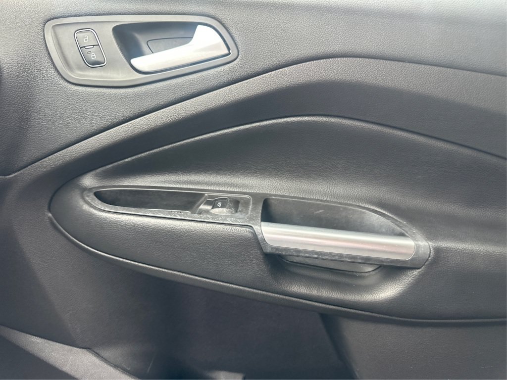 Used 2018 Ford Escape SE AWD/4WD image 29