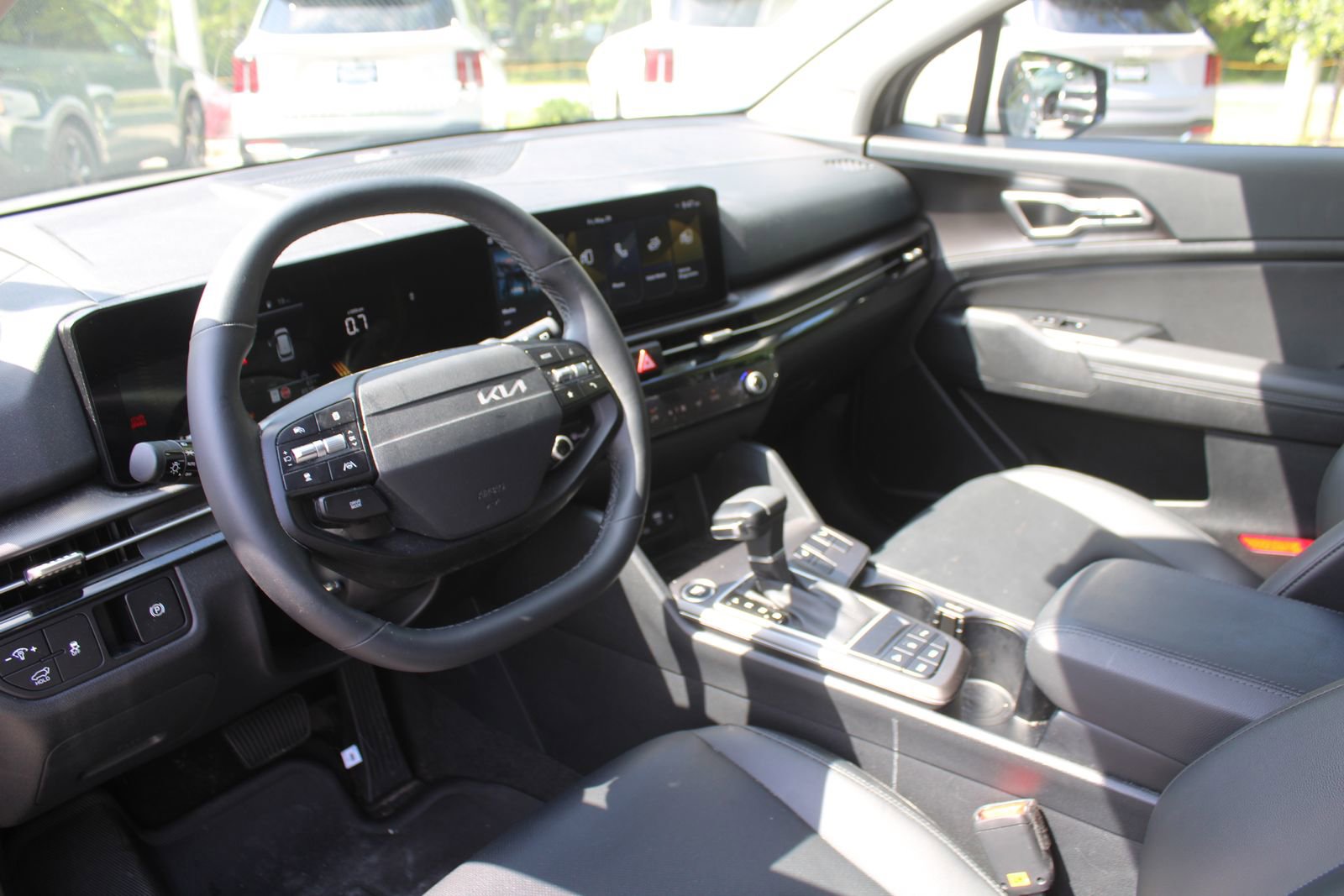 Certified 2026 Kia Sportage EX w/ EX Panorama Roof Package FWD image 22