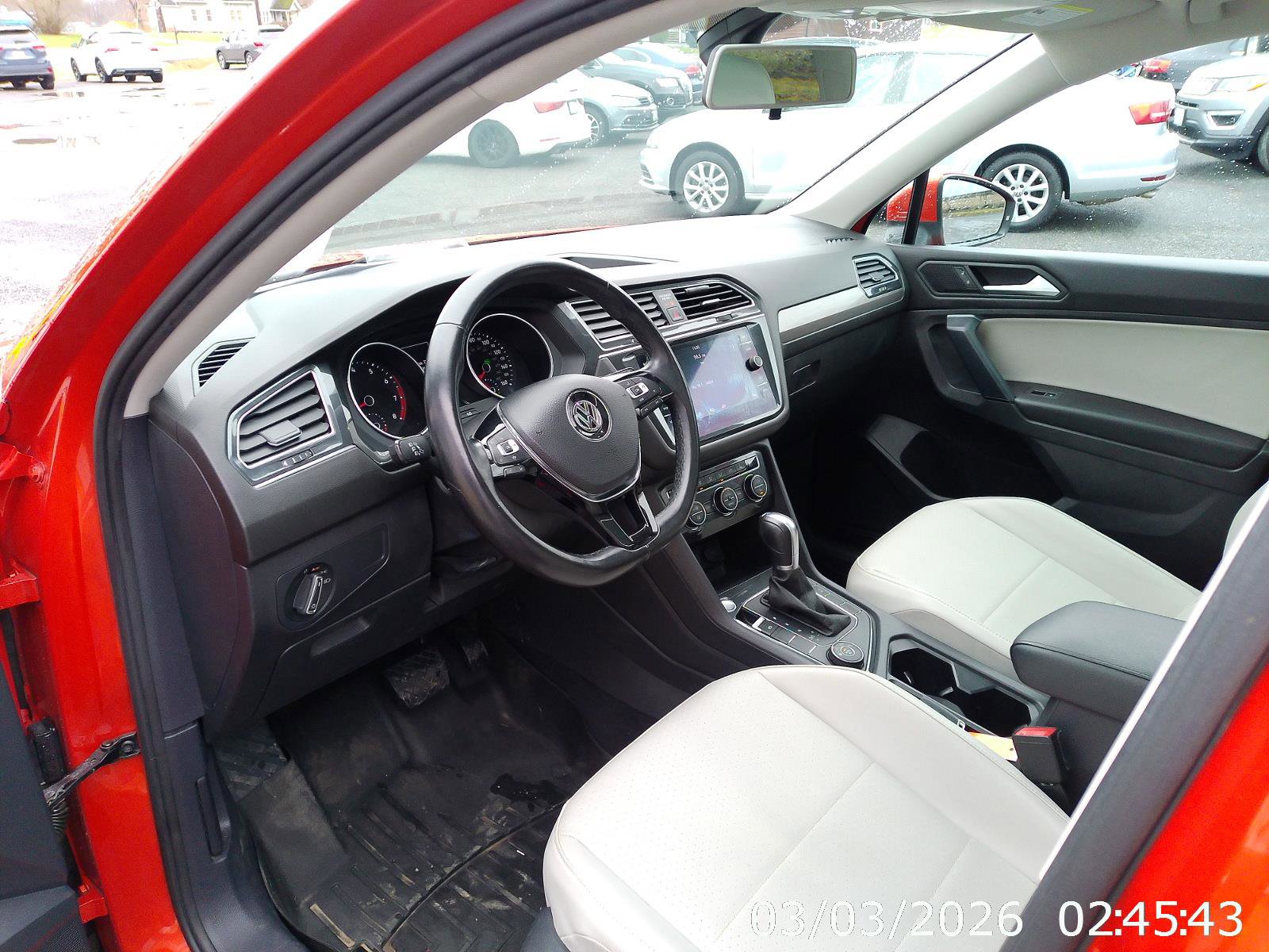 Used 2019 Volkswagen Tiguan SE AWD/4WD image 11
