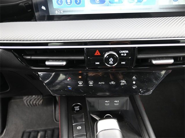 Used 2025 Nissan Kicks SR image 14