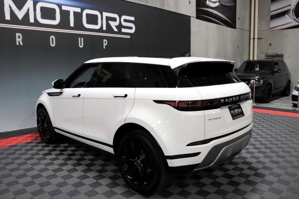 Used 2023 Land Rover Range Rover Evoque SE image 4