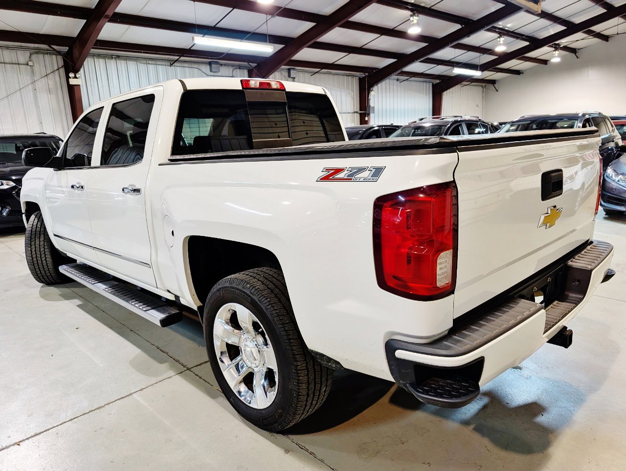Used 2017 Chevrolet Silverado 1500 LTZ Z71 image 6