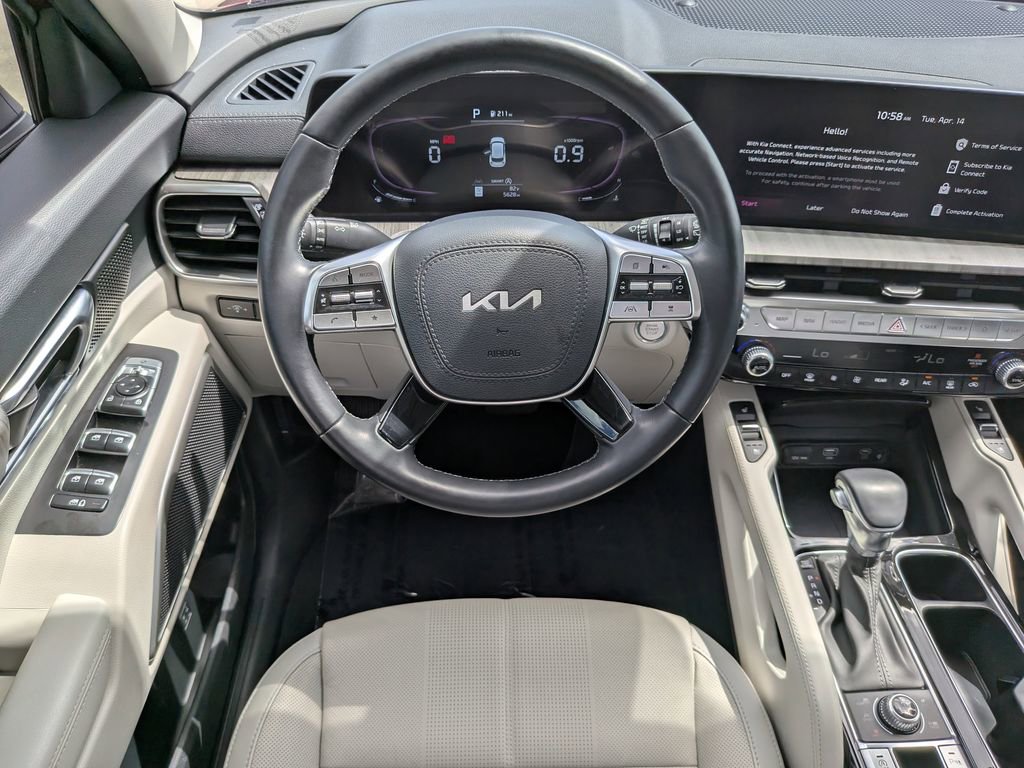 Certified 2023 Kia Telluride EX w/ EX Captain's Chair Package AWD/4WD image 16