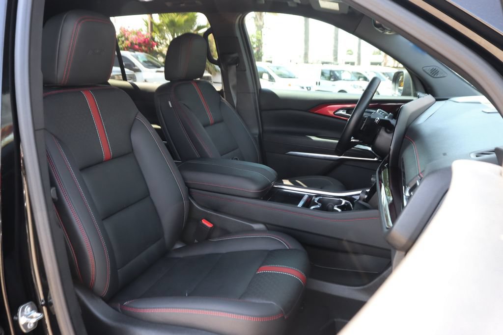 Used 2026 Chevrolet Traverse RS w/ LPO, Floor Liner Package FWD image 44