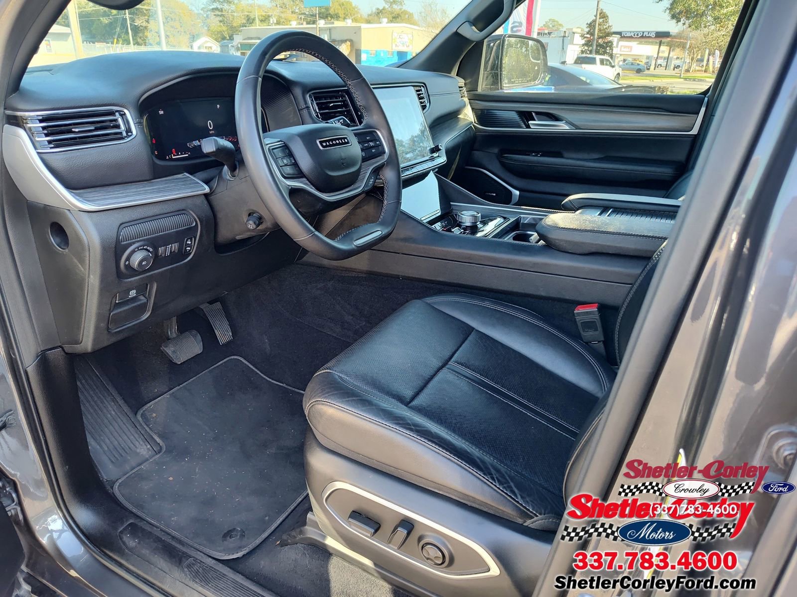 Used 2024 Jeep Wagoneer L Series II w/ Flexible Seating Group image 2