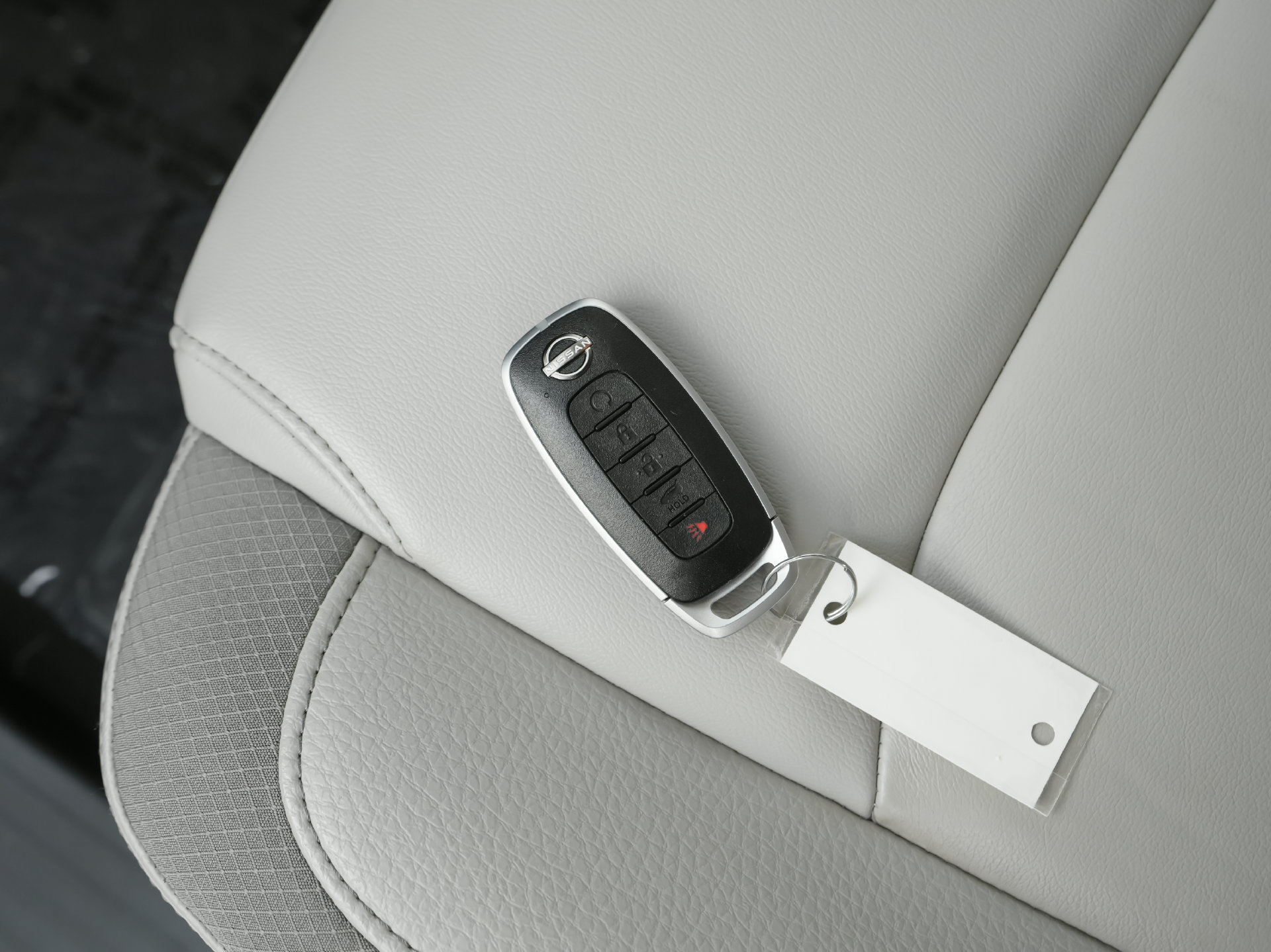 Used 2025 Nissan Pathfinder SL FWD image 47