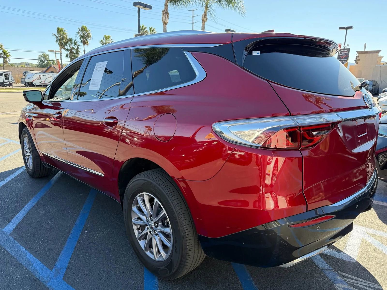 Used 2024 Buick Enclave Premium image 6