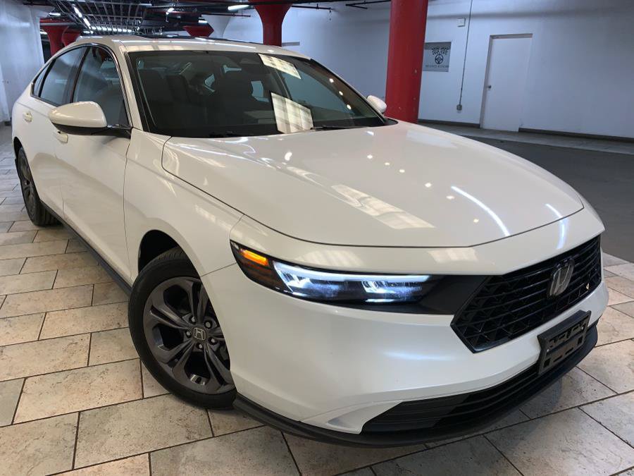 Used 2023 Honda Accord EX image 5