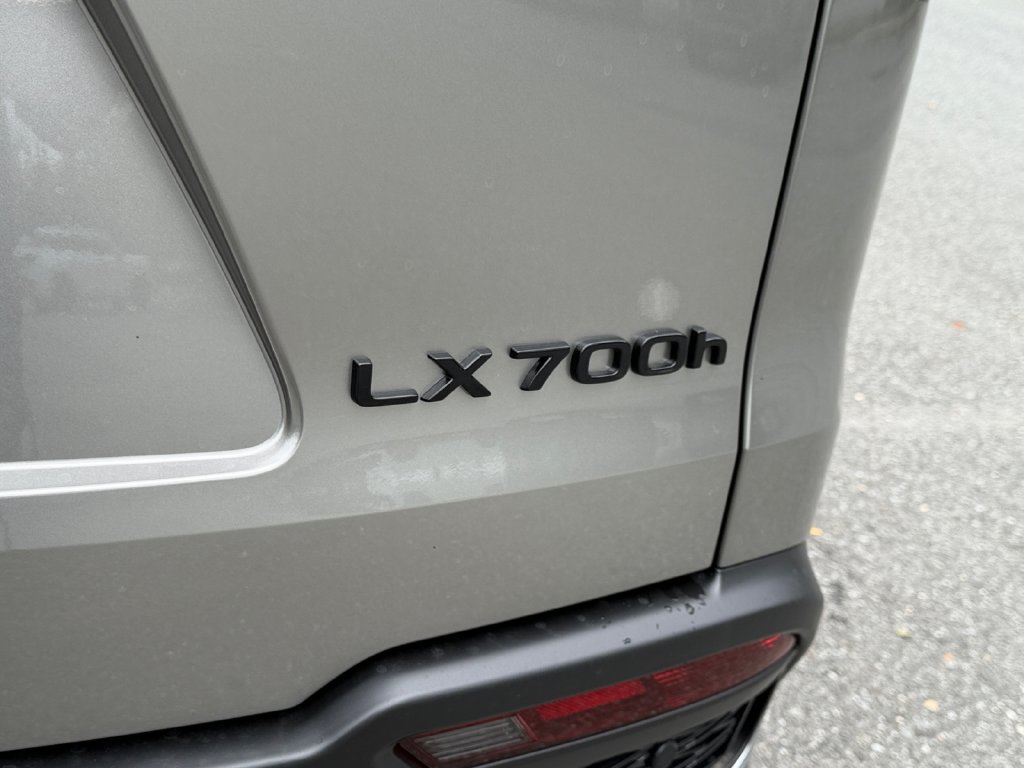 New 2026 Lexus LX 700h F Sport w/ Accessory Package (Z1) AWD/4WD image 29