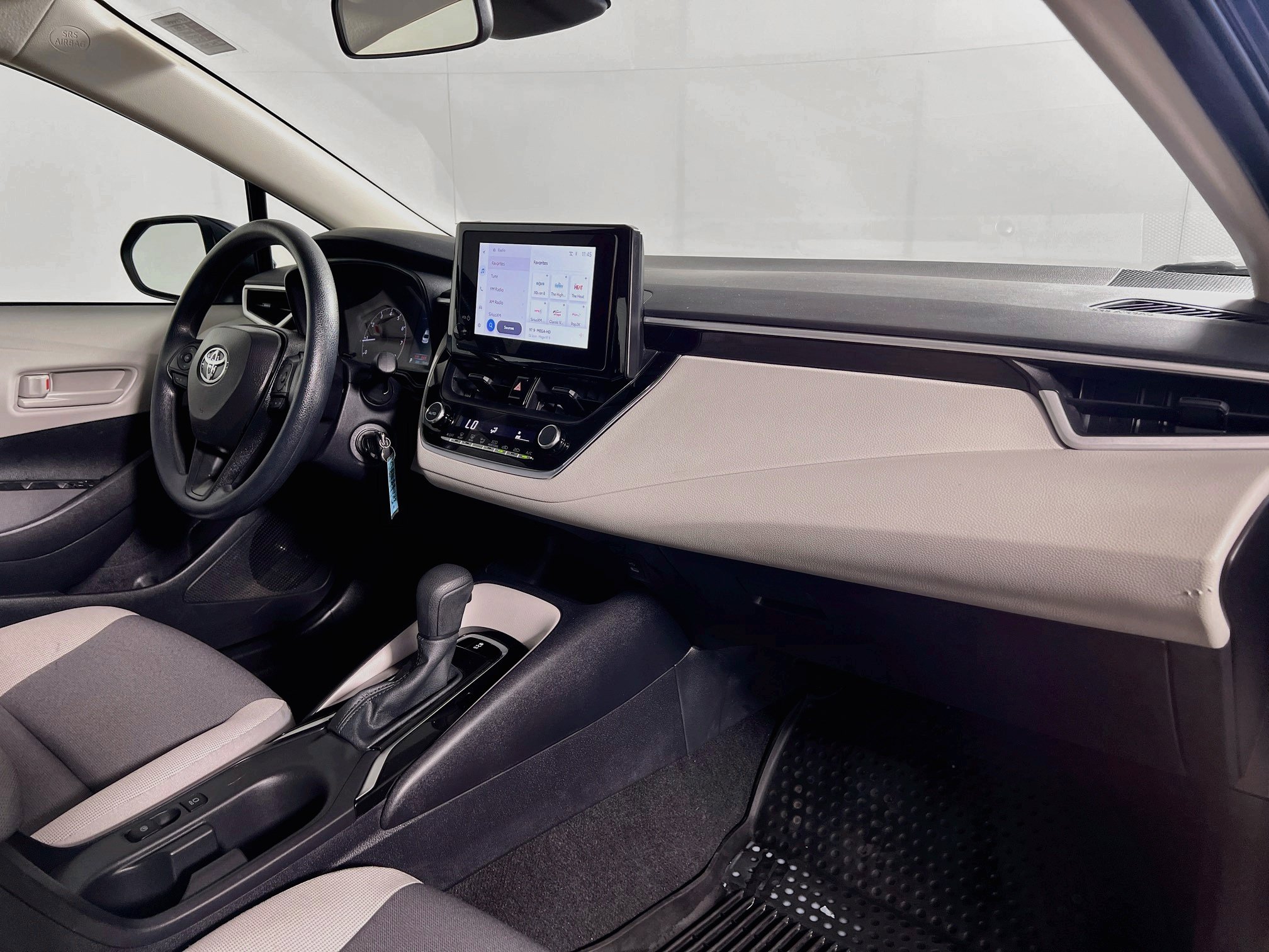 Certified 2025 Toyota Corolla LE FWD image 24