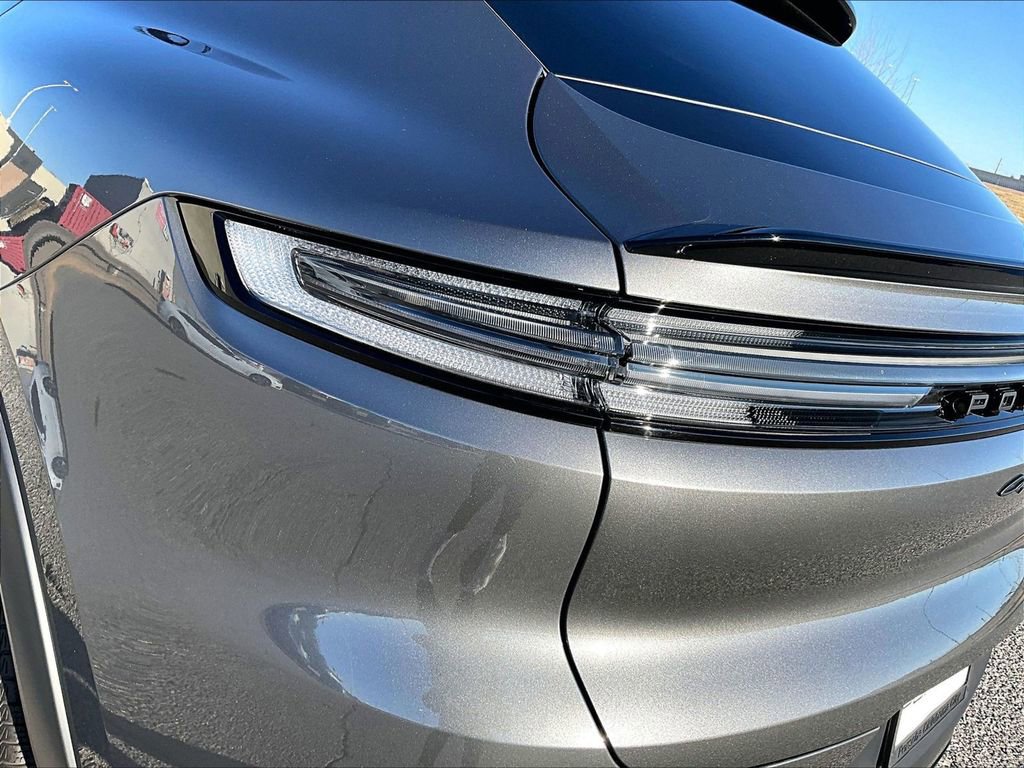 Certified 2025 Porsche Cayenne GTS image 20