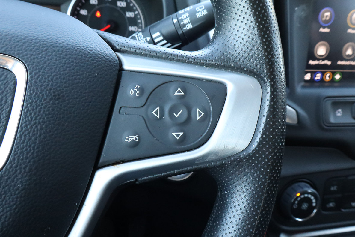 Used 2024 GMC Terrain SLE image 28