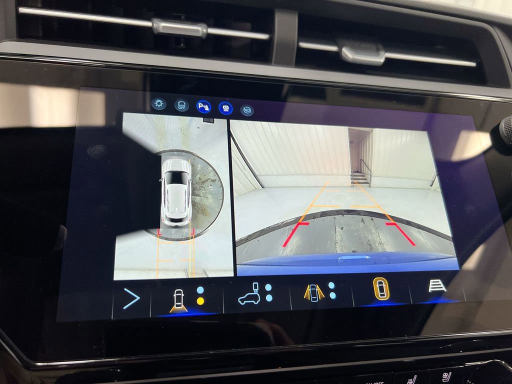 New 2027 Chevrolet Bolt RS w/ Technology Package FWD image 16