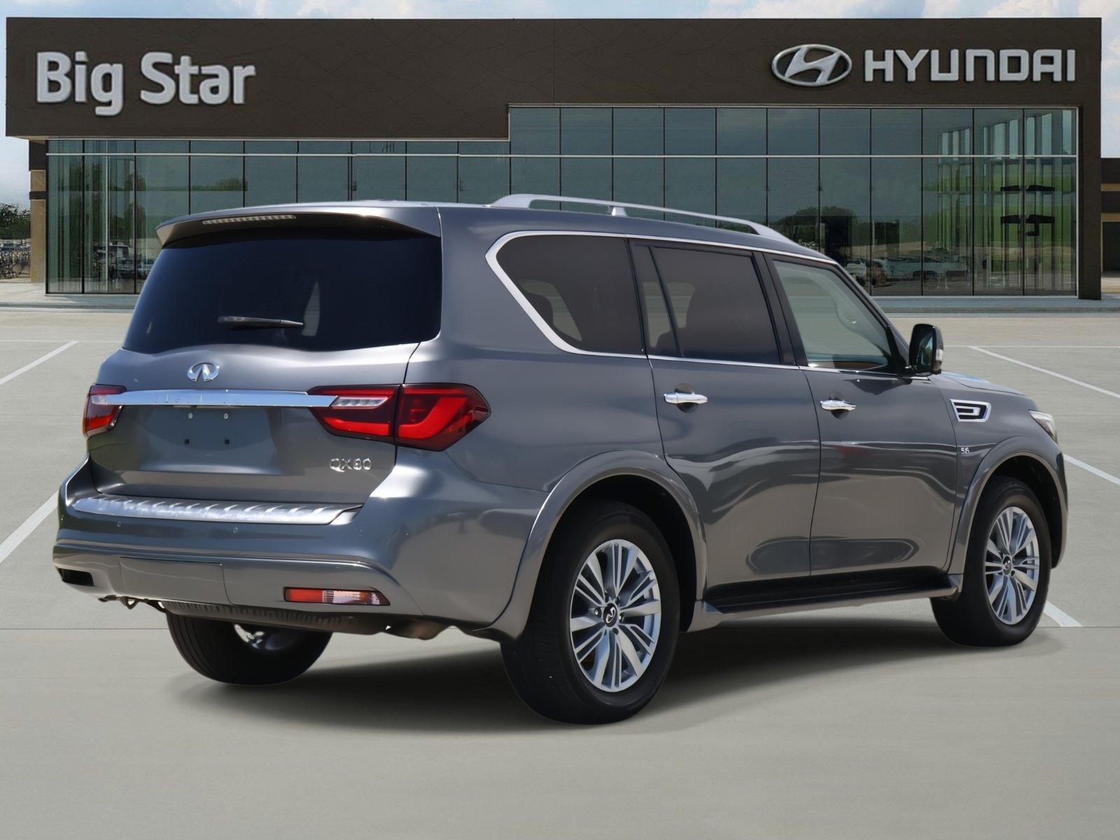 Used 2019 INFINITI QX80 Luxe RWD image 4